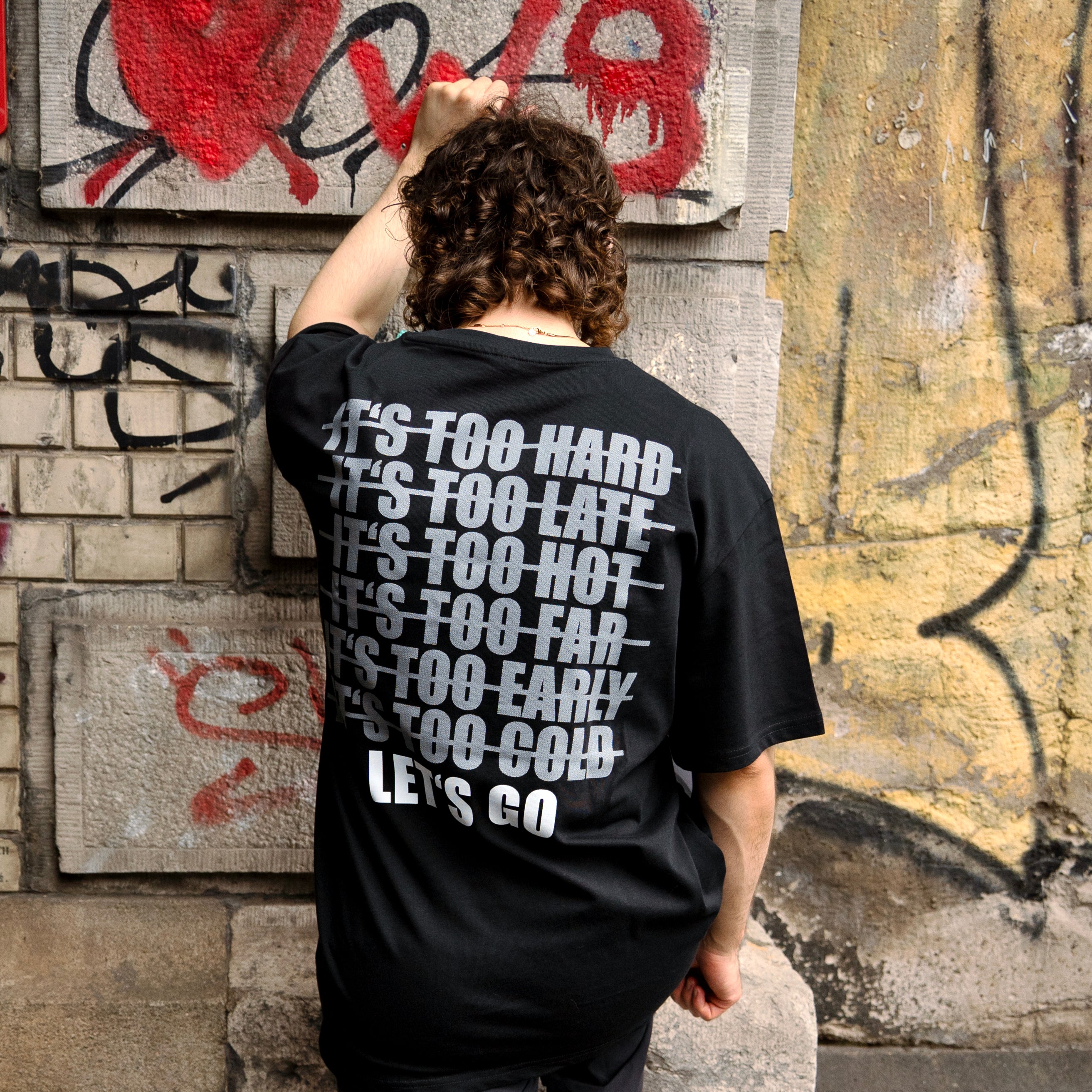 "IT'S TOO ... LET'S GO" Oversize-Shirt