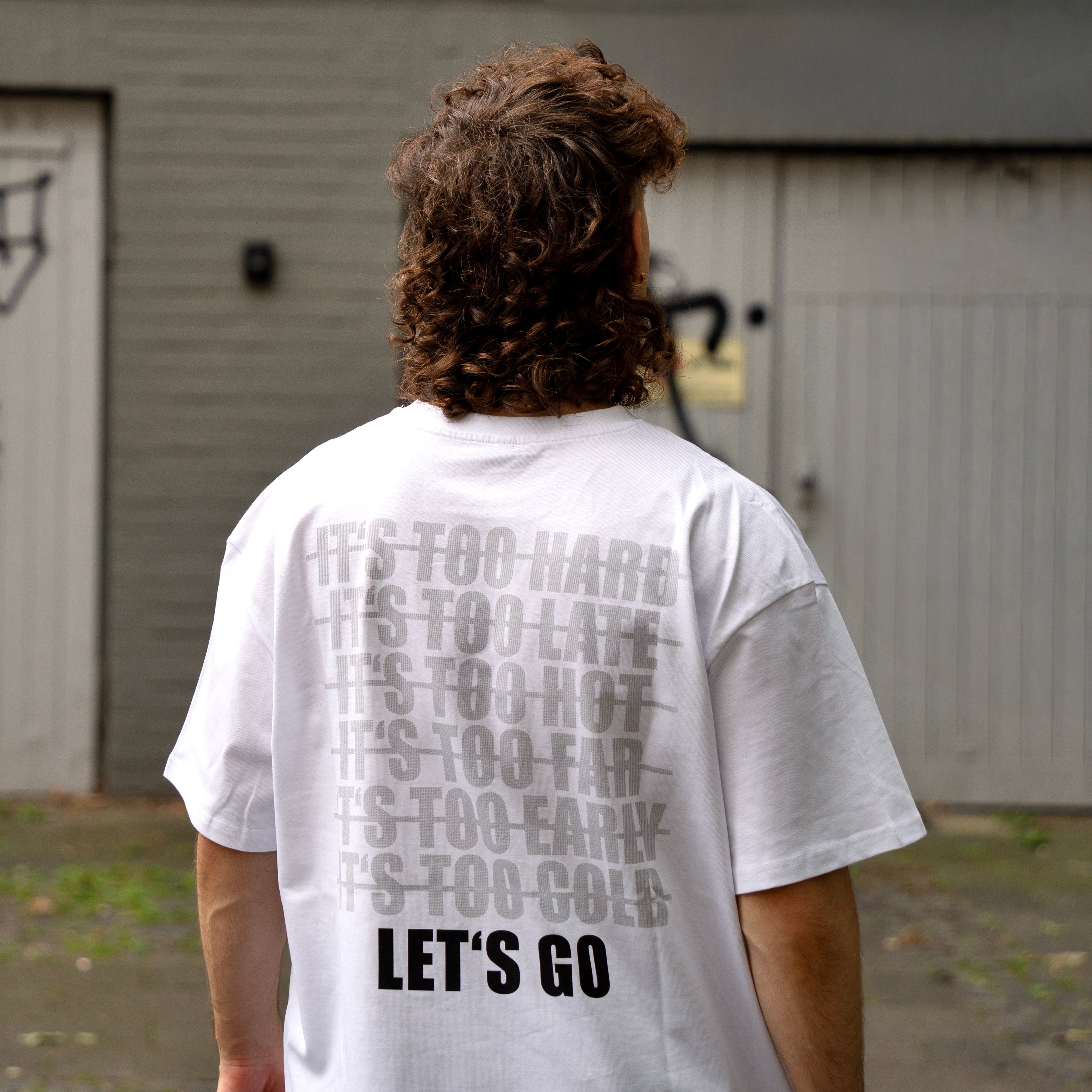 "IT'S TOO ... LET'S GO" Oversize-Shirt